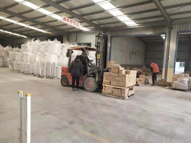 生產(chǎn)車(chē)間設(shè)備展示